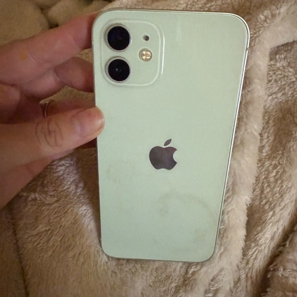 Apple iPhone in Light Green